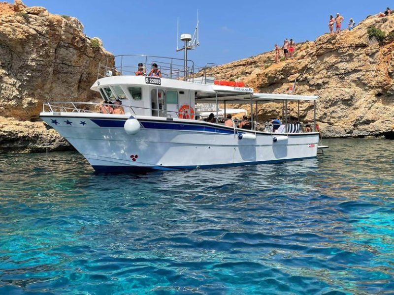 Private Boat Rental – Visit Comino, Blue Lagoon, Crystal Lagoon and Gozo – 8 Hrs – Boat Charter Malta #118