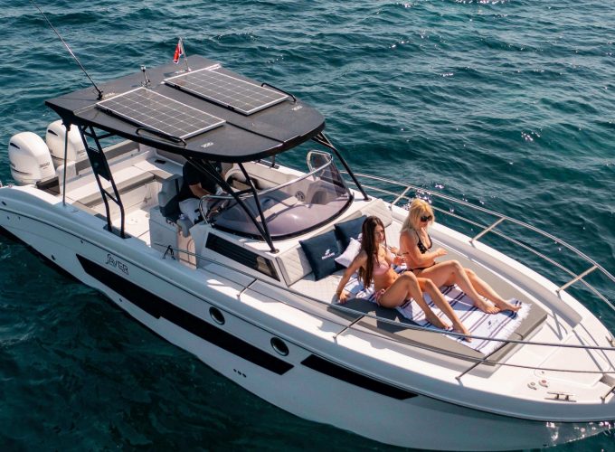 Private Luxury Boat Rental – Discover Comino, Blue Lagoon and Crystal Lagoon – 4 Hrs – Boat Charter Malta #294